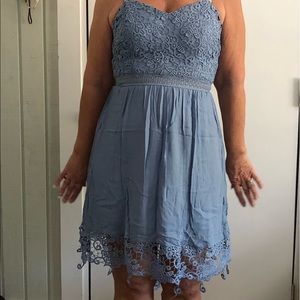 “NIKIBIKI Lavender” dress with crochet